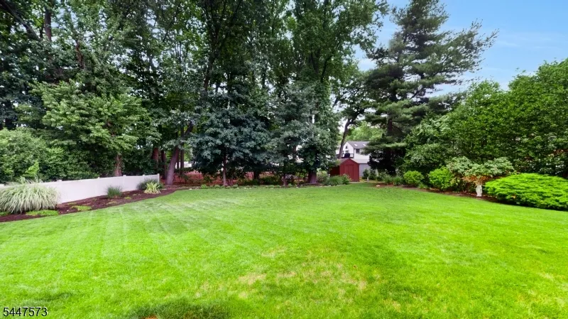 41 Circle Dr Paramus, NJ 07652