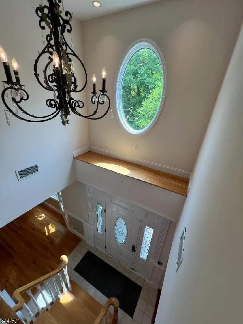 41 Circle Dr Paramus, NJ 07652