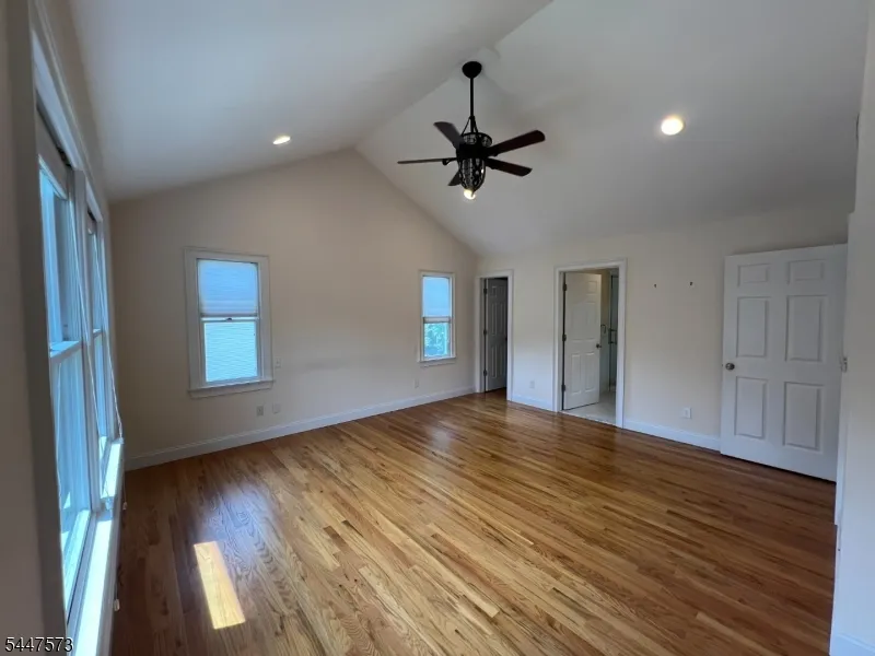 41 Circle Dr Paramus, NJ 07652