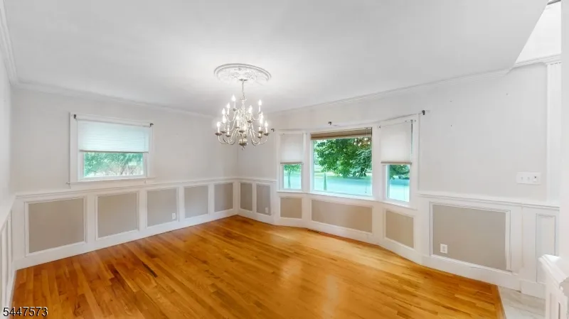 41 Circle Dr Paramus, NJ 07652