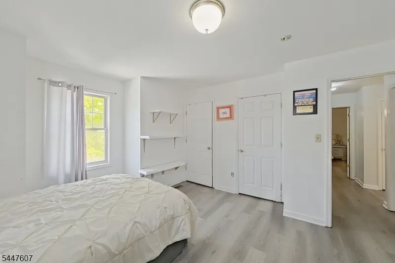 337 18Th Ave Newark City, NJ 07108