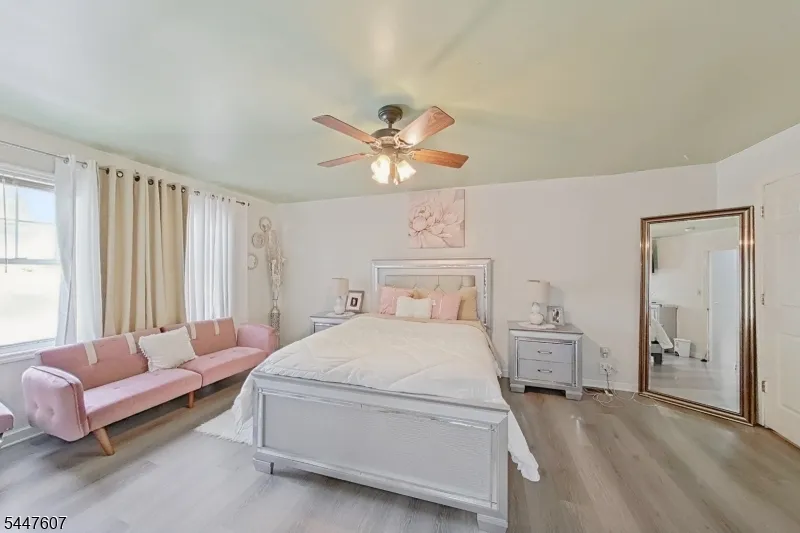 337 18Th Ave Newark City, NJ 07108