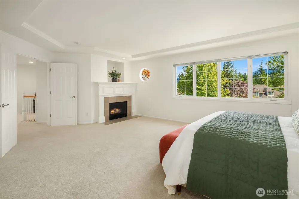 6633 Fairway Avenue SE Snoqualmie, WA 98065