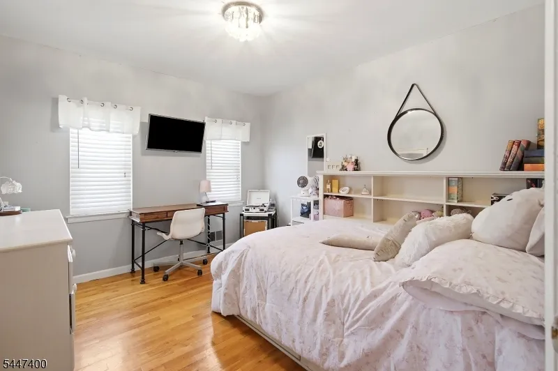 38 Brunswick Dr Howell, NJ 07731