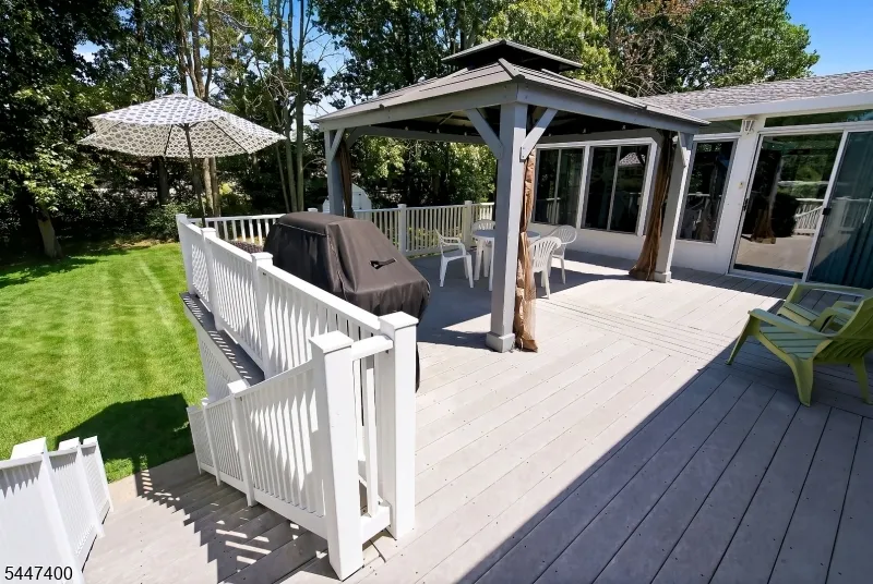 38 Brunswick Dr Howell, NJ 07731