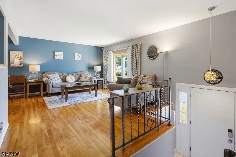 38 Brunswick Dr Howell, NJ 07731