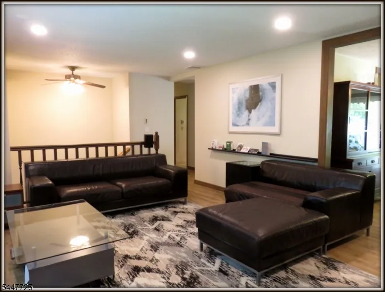 903 Dove Island Rd Stillwater, NJ 07860