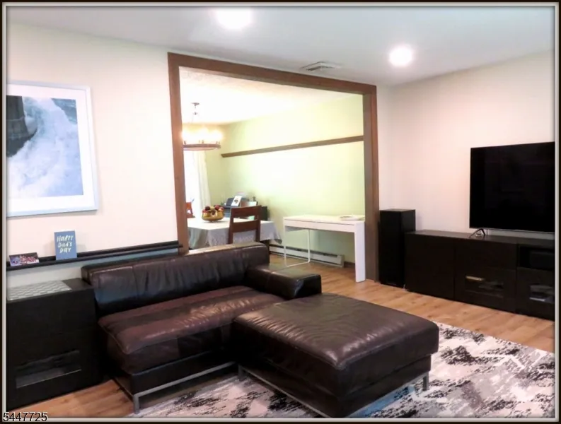 903 Dove Island Rd Stillwater, NJ 07860