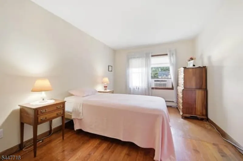 309 Erie Ave Midland Park, NJ 07432