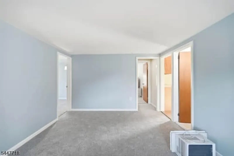 309 Erie Ave Midland Park, NJ 07432