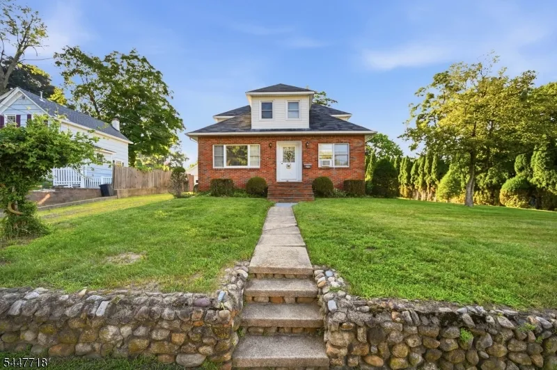 309 Erie Ave Midland Park, NJ 07432