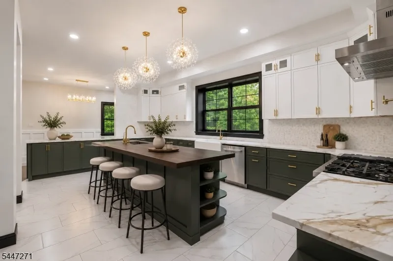 49 Northwood Rd Hopatcong, NJ 07849