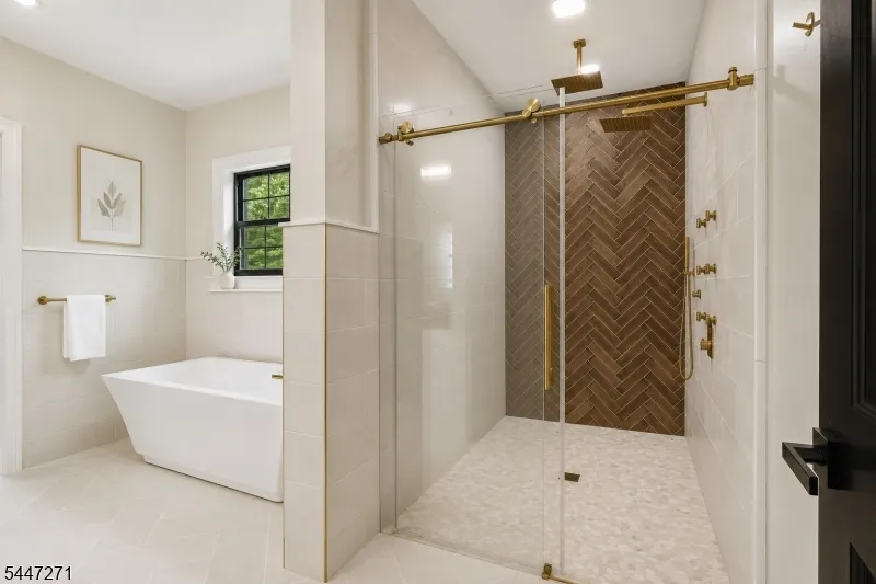 49 Northwood Rd Hopatcong, NJ 07849