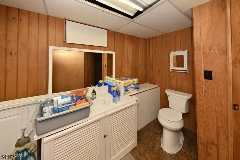 58 Grove St Wanaque, NJ 07465