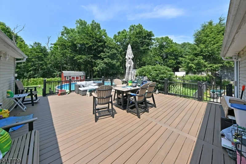 58 Grove St Wanaque, NJ 07465
