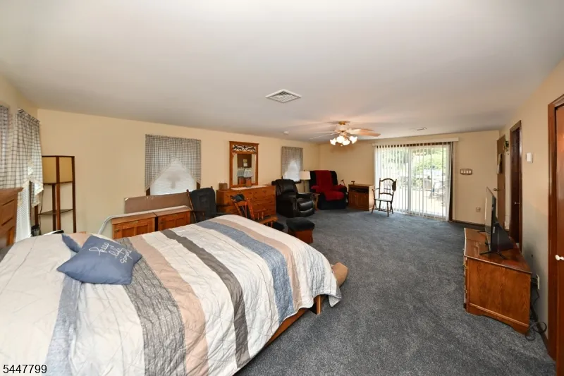 58 Grove St Wanaque, NJ 07465