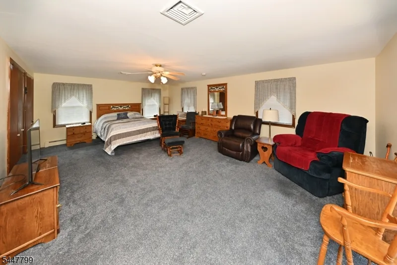 58 Grove St Wanaque, NJ 07465