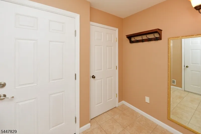 120 Corabelle Ave Lodi, NJ 07644