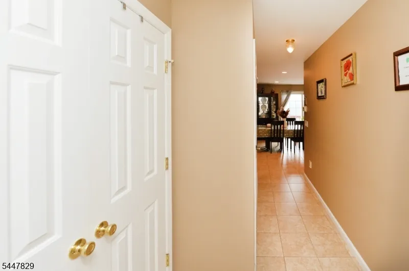 120 Corabelle Ave Lodi, NJ 07644