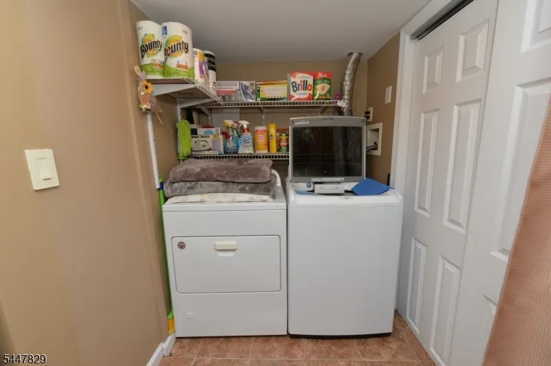120 Corabelle Ave Lodi, NJ 07644