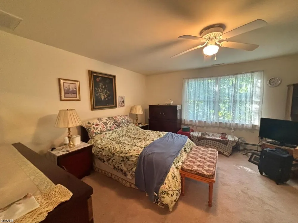 7 W Woodland Ave Middle, NJ 08210