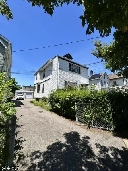 383 High St