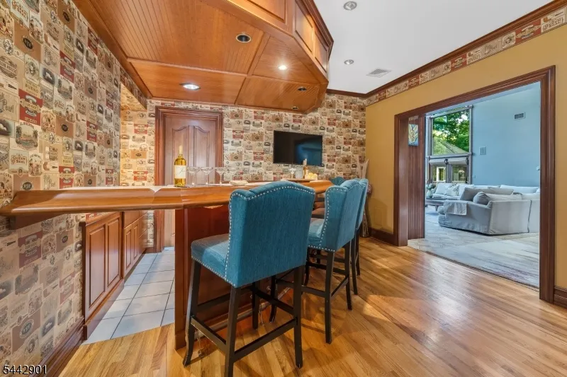 25 Wilshire Dr Sparta, NJ 07871