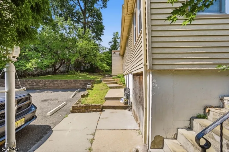 69 Linda Vista Ave North Haledon, NJ 07508