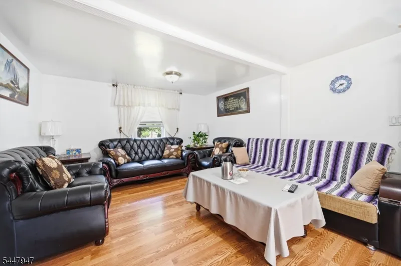69 Linda Vista Ave North Haledon, NJ 07508