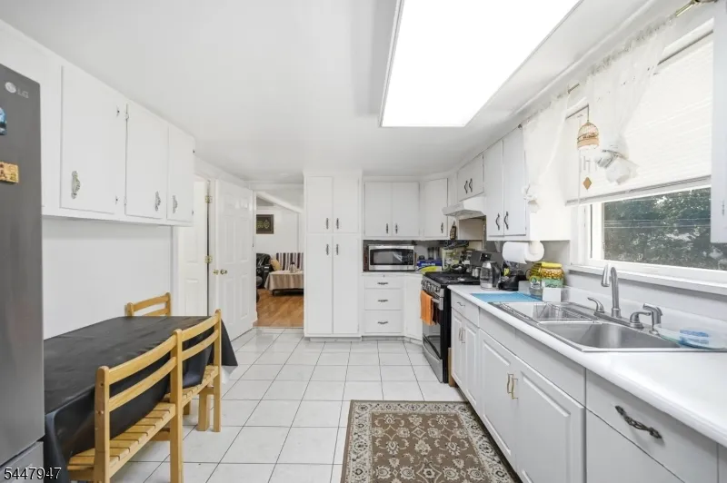 69 Linda Vista Ave North Haledon, NJ 07508