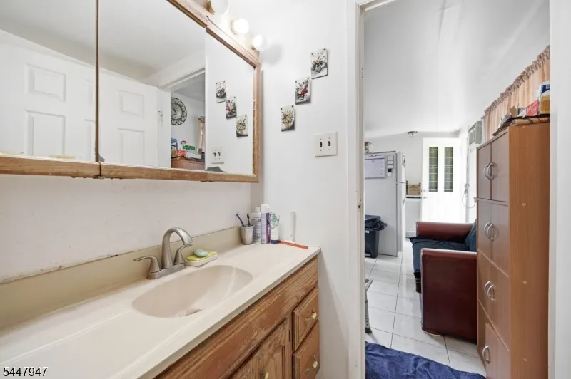 69 Linda Vista Ave North Haledon, NJ 07508