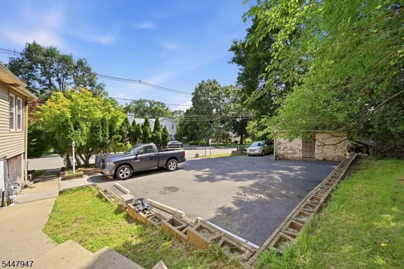 69 Linda Vista Ave North Haledon, NJ 07508