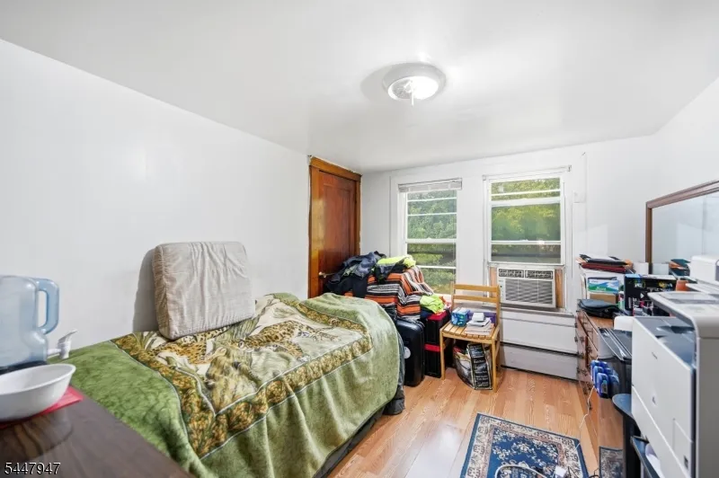 69 Linda Vista Ave North Haledon, NJ 07508
