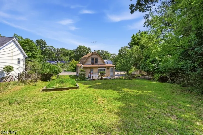 69 Linda Vista Ave North Haledon, NJ 07508