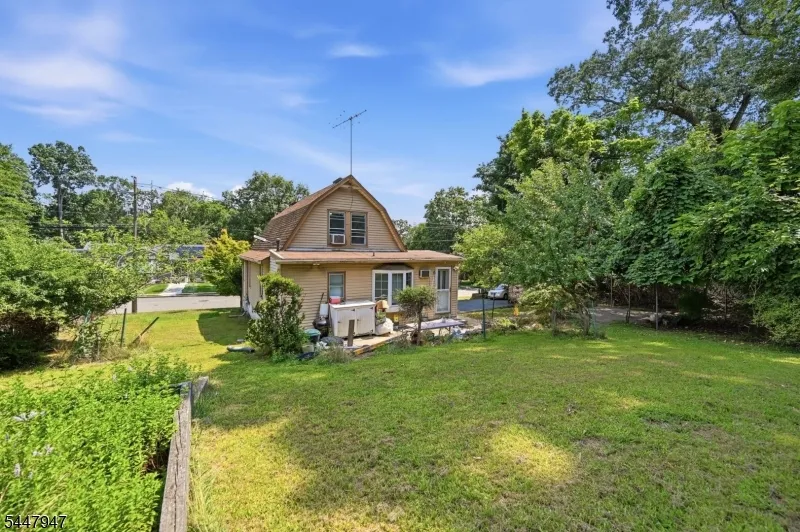 69 Linda Vista Ave North Haledon, NJ 07508