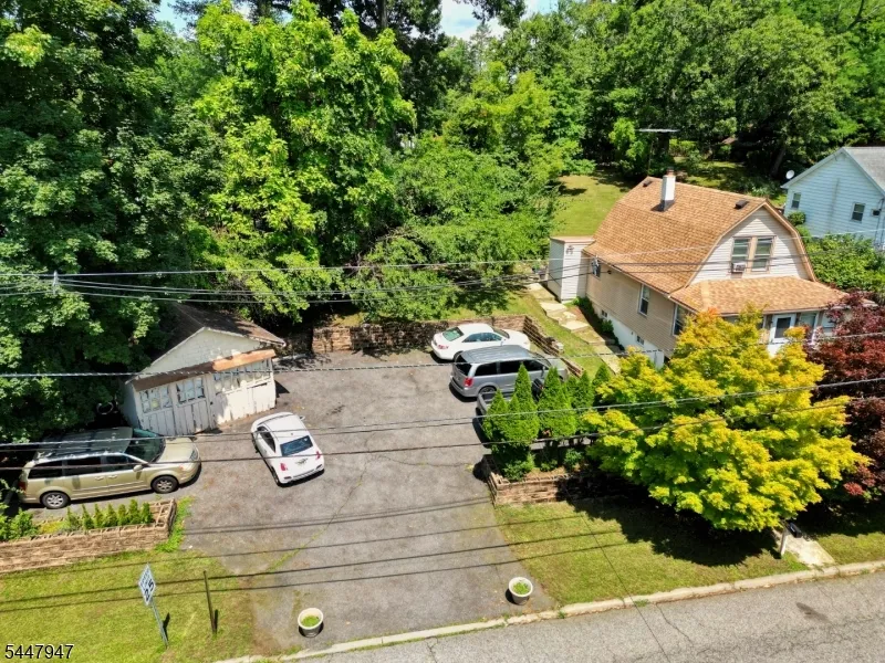 69 Linda Vista Ave North Haledon, NJ 07508