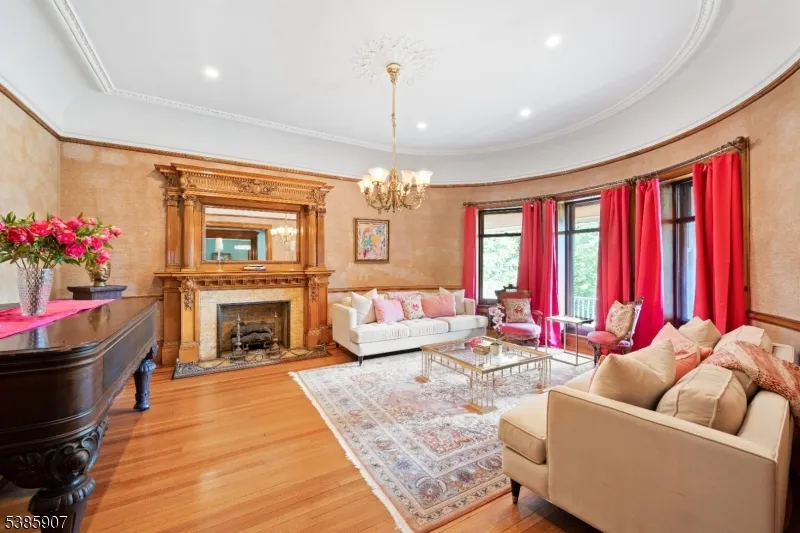30 N Mountain Ave Montclair, NJ 07042
