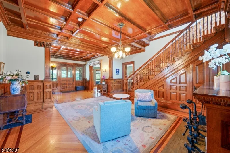 30 N Mountain Ave Montclair, NJ 07042