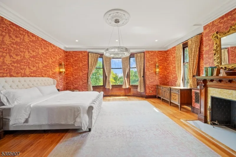 30 N Mountain Ave Montclair, NJ 07042