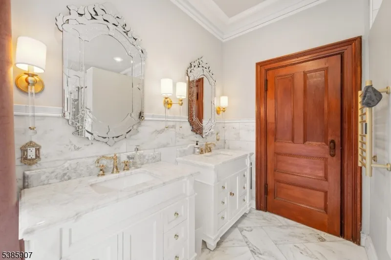 30 N Mountain Ave Montclair, NJ 07042