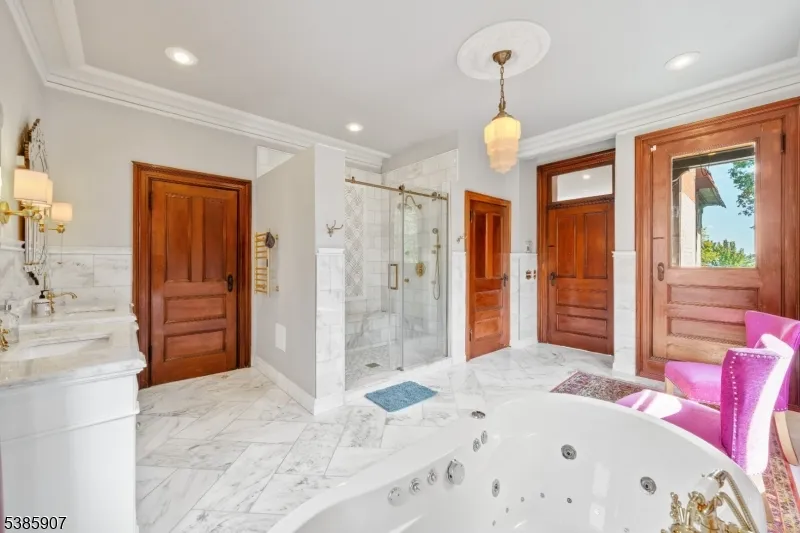 30 N Mountain Ave Montclair, NJ 07042