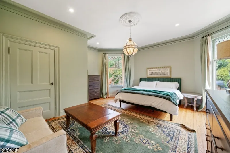 30 N Mountain Ave Montclair, NJ 07042