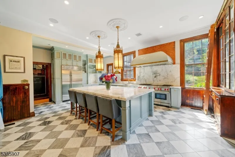 30 N Mountain Ave Montclair, NJ 07042