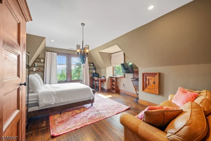 30 N Mountain Ave Montclair, NJ 07042