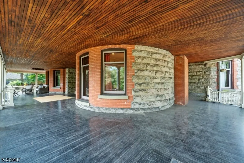 30 N Mountain Ave Montclair, NJ 07042