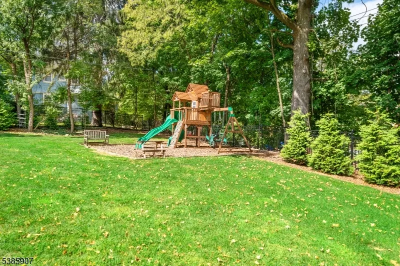 30 N Mountain Ave Montclair, NJ 07042