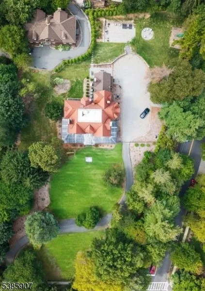 30 N Mountain Ave Montclair, NJ 07042