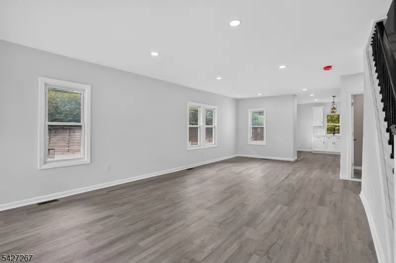 33 Race St Bloomfield, NJ 07003