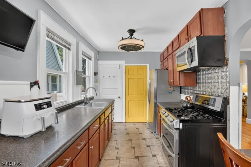 59 Glenwood Ave #1 Unit 1 Bloomfield, NJ 07003