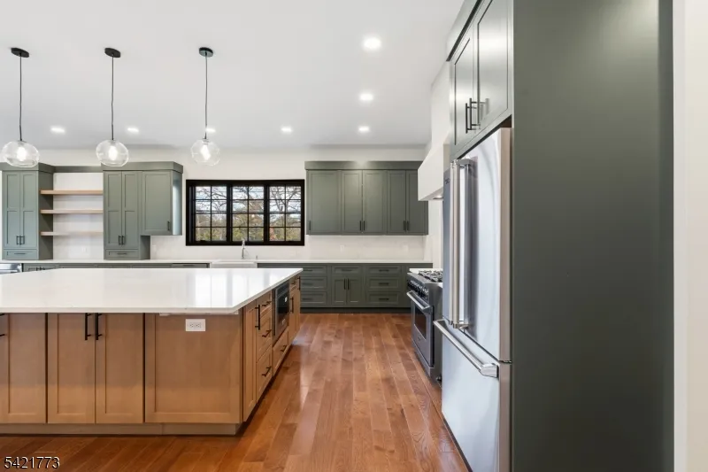 803 Marshall Rd River Vale, NJ 07675